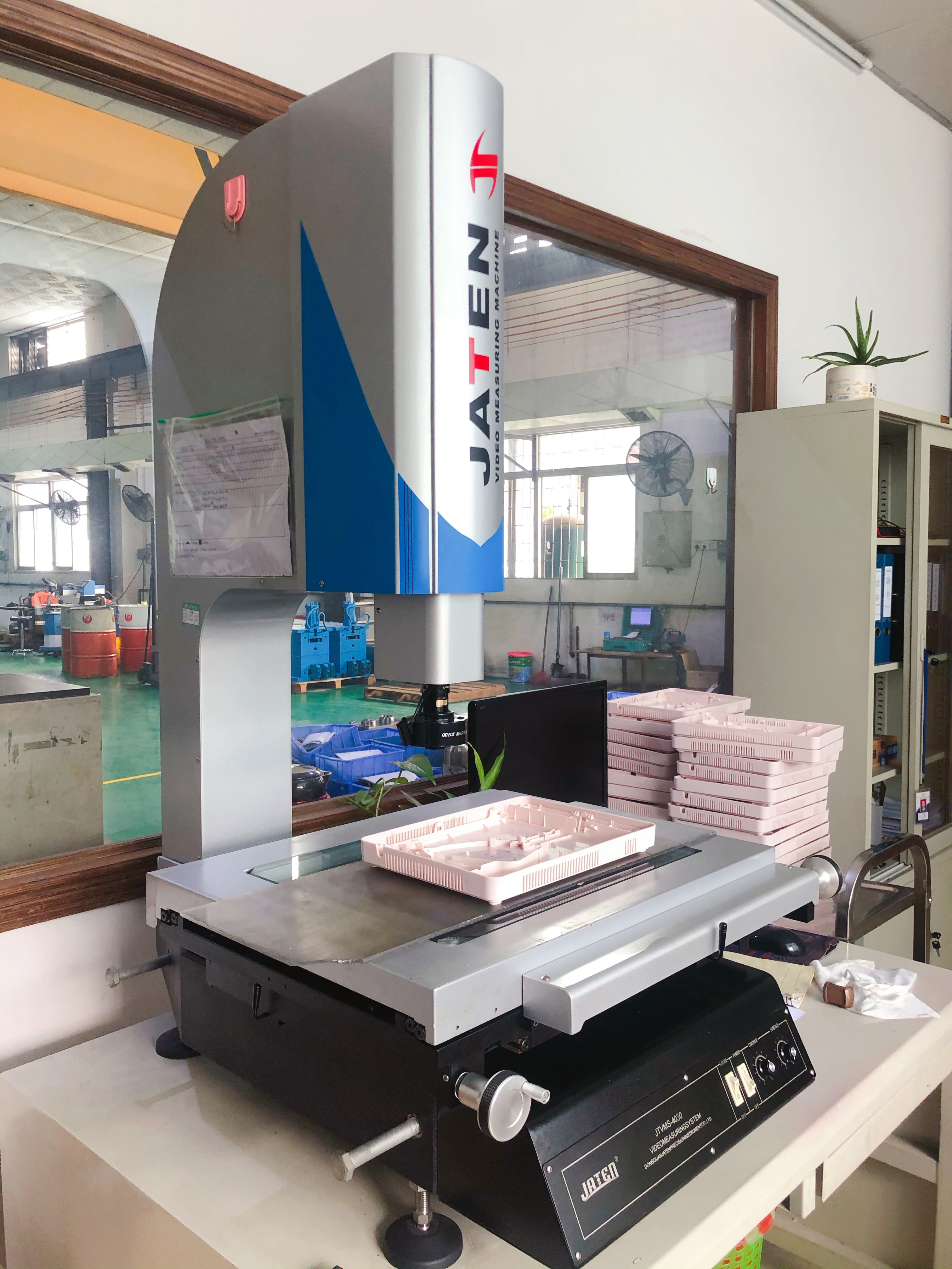 旭錦塑膠模具要對塑膠模具幾個重要零部件進(jìn)行跟蹤檢測